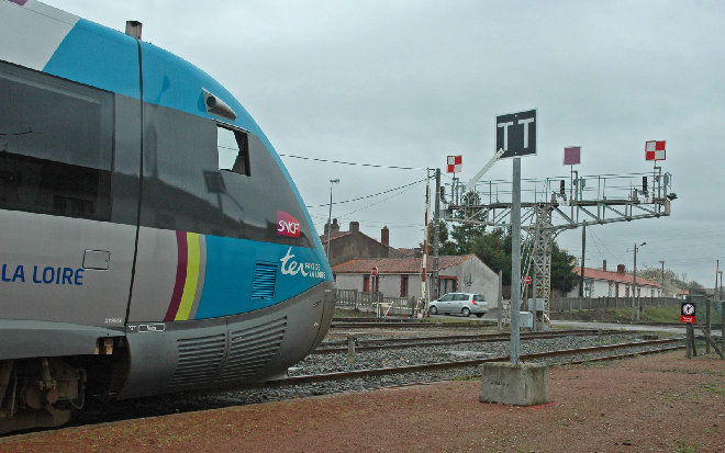 Sainte-Pazanne-490rw.jpg