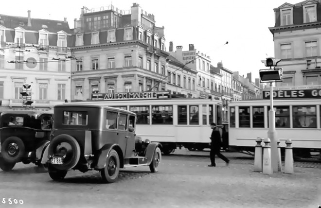 Place Louise, 1930.jpg