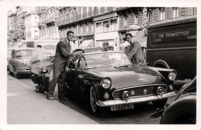 1958 - Boulevard Adolphe Max - Ford Thunderbird 1956 mais après 1966.jpg