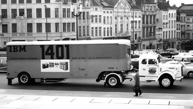 Bruxelles Place de l'Albertine 09.1960.jpg