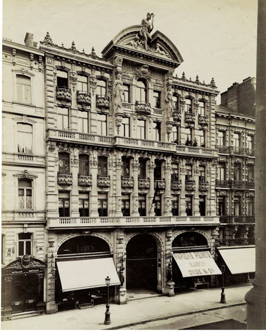 Bruxelles Bd Anspach - Maison Ovide.jpg