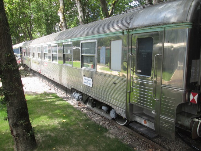 Voiture inox train des Rêves Dracy-Saint-Loup (2).JPG