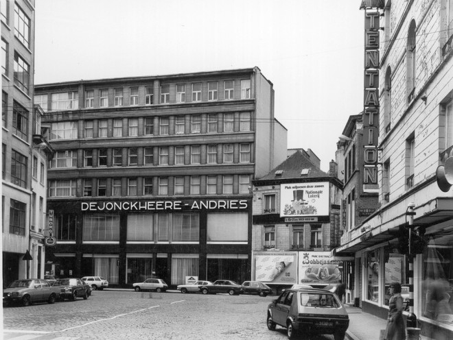 Bruxelles - La Tentation - Place du Samedi_1980_bruciel.jpg