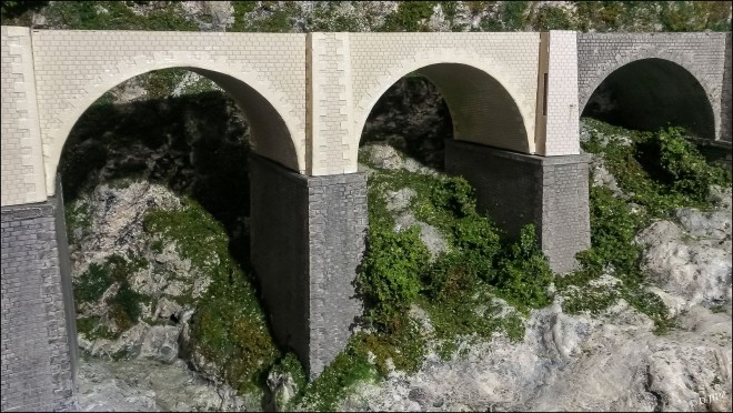 Viaduc des pierres fines Décors 13c-c.jpg