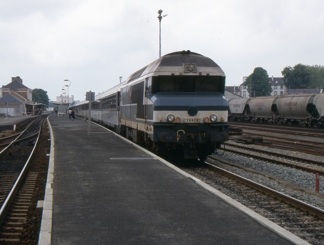 CC 72072 - Vannes - 1987.jpg