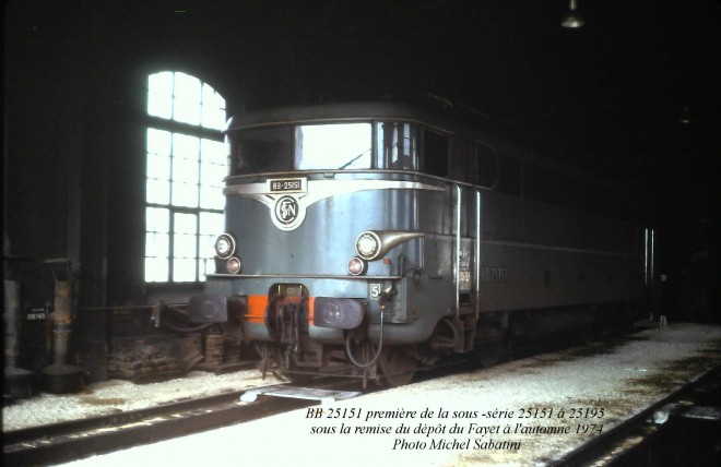 Diapo MS 00113 BB 25151 remise Le Fayet 1974.jpg