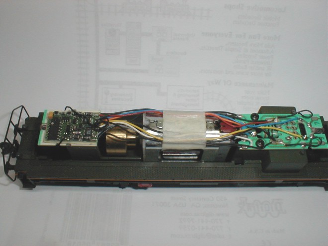 Roco 43575 BB 63000 avec Kuehn T125 02.jpg