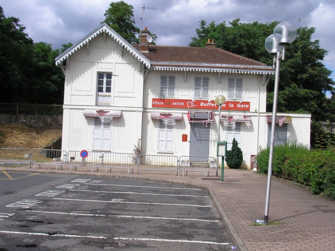 BUFFET_GARE.JPG