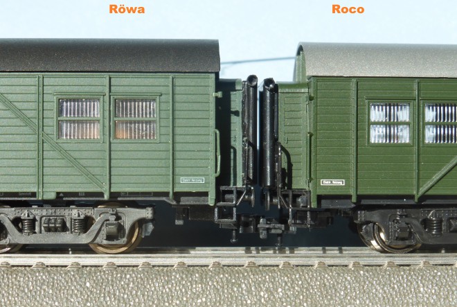 MDyge attelage Röwa Roco.JPG