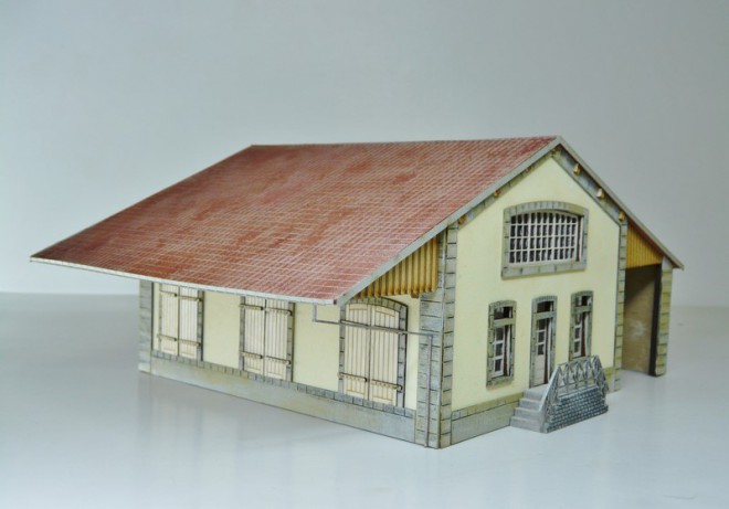 Halle HO, halle marchandises plm, halle marchandise plm ho, halle marchandise ho, halle marchandises, maquette halle, halle pour train, halle 1 87, 9 (BOIS MODELISME).JPG