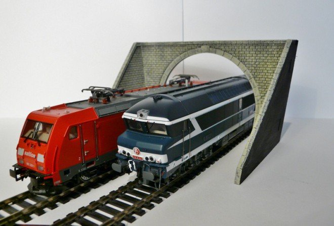 entrée de tunnel ho, entree de tunnel simple voie, entree de tunnel 1 87, tunnel HO, tunnel 1 87, tunnel train miniature, tunnel modélisme, bois modelisme, 17.JPG