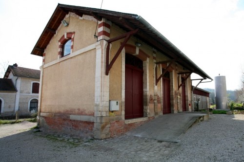 Laguepie_Halle_202_920.jpg
