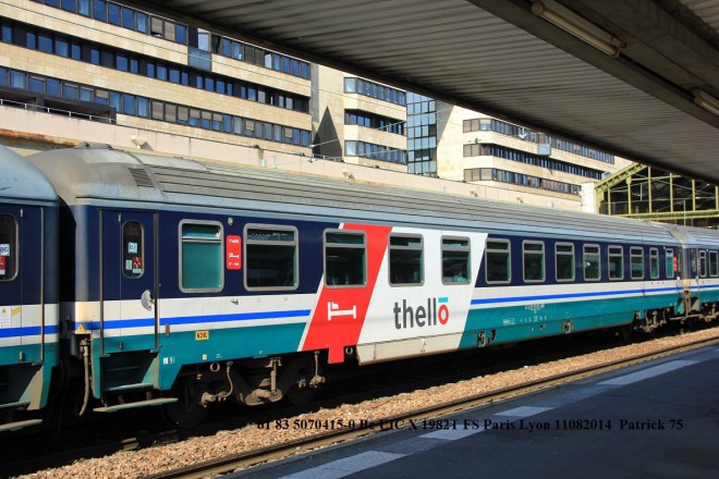 61 83 5070415-0 Bc UIC X 1982T FS Paris Lyon 11082014.jpg