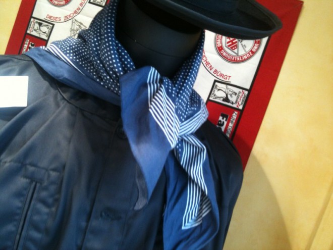 foulard Tout Pour l'Ouvrier 6.jpg