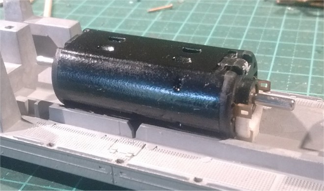 support moteur 24v ver 1 04 extrait.jpg
