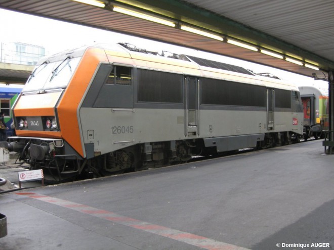 BB 26045 2009 Gare de Lyon 01 reduit.JPG