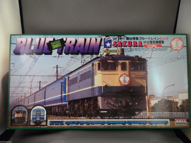 ARII 702017 EF-65 Blue Train Sakura 01.JPG