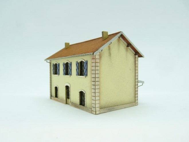 Gare_PLM_N_gare_3_portes_N_Maquette_gare_n_gare_1_160_maquette_1_160_maquette_n_maquette_n_train_maquette_bois_a_construire_maquette_bois_maquette_carton_bois_modelisme_4.jpg