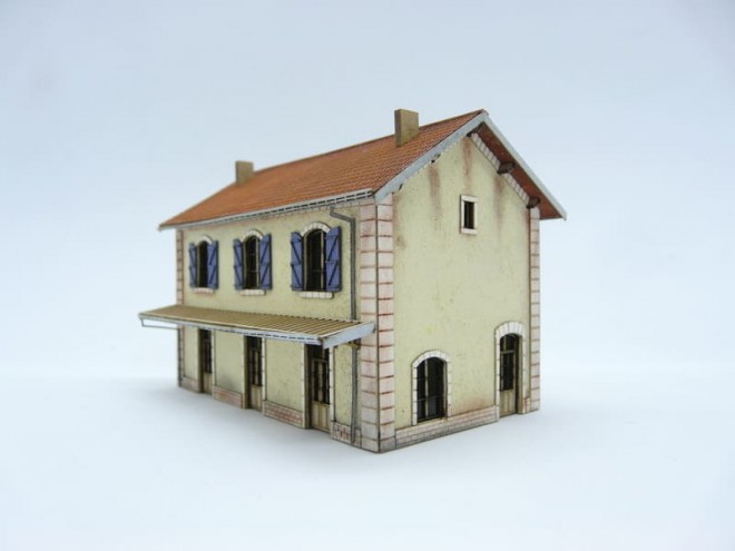 Gare_PLM_N_gare_3_portes_N_Maquette_gare_n_gare_1_160_maquette_1_160_maquette_n_maquette_n_train_maquette_bois_a_construire_maquette_bois_maquette_carton_bois_modelisme_8.jpg