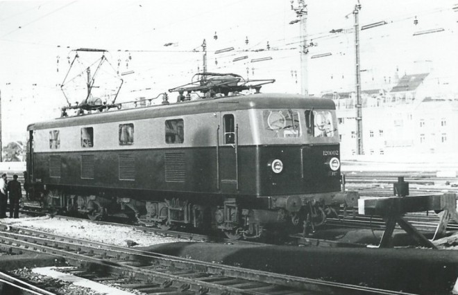 HLe 120.002_xx.xx.1950 @ Bruxelles Midi_Delcampe 872_001.jpg
