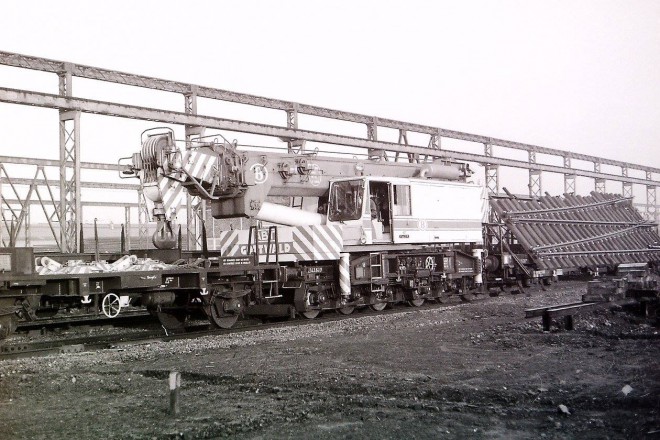 wagon pupitre_6_Pierre Duvivier FB les curieux_2018 @ FSR.jpg