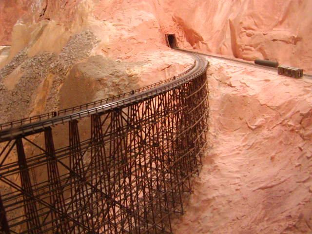 GORGE3.jpg