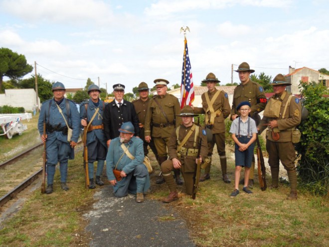 Pat and the Army SAM_2532 s.jpg