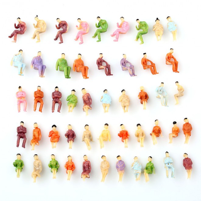 China 50 personnages assis 02.jpg