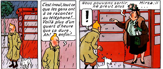 zoom TINTIN ATTEND POUR RIEN A UNE CABINE TELEPHONIQUE UN PERSONNAGE QUI SE PROTEGE DE LA PLUIE.png