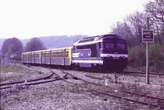 BB 67581 + RRR1 Bourgogne Saint julien - Ecuisses  DJ - NVS 10-04-2002.jpg