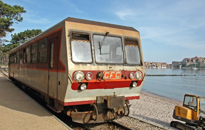 Train-Corse-2009-0087brw.jpg