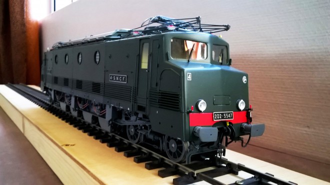 2D2 5547.jpg