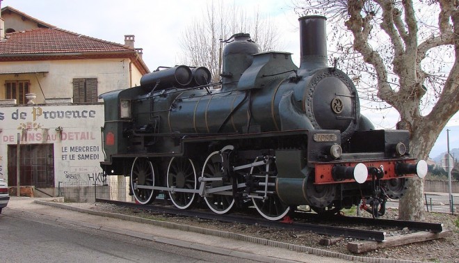 carnoules-steam-engine-PLM-4B9-without-tender-in-old-position.jpg