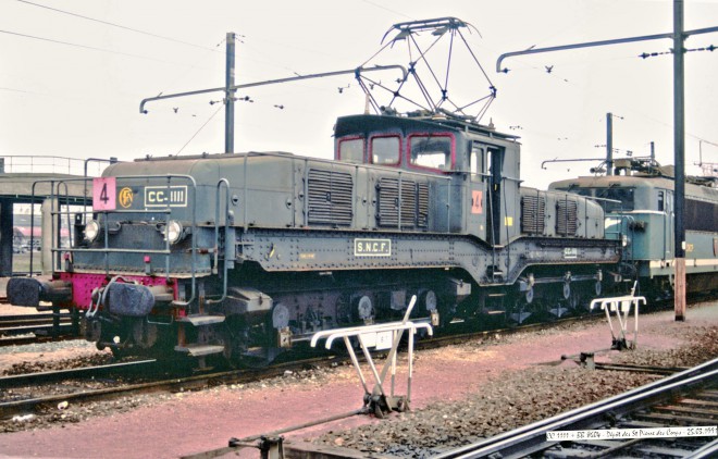 CC 1111 + BB 8604 - Dépôt de St Pierre des Corps - 25.03.1991.jpg