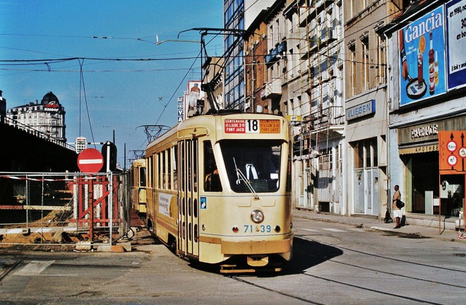 Bruxelles - Porte d'Anvers - 1982.jpg