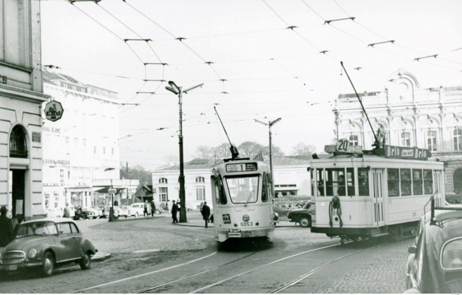 Place du Luxembourg 24 février 1961 photo Jacques Bazin.jpg