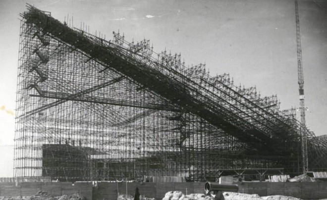 Bruxelles - La construction de la flèche du génie civil.jpg