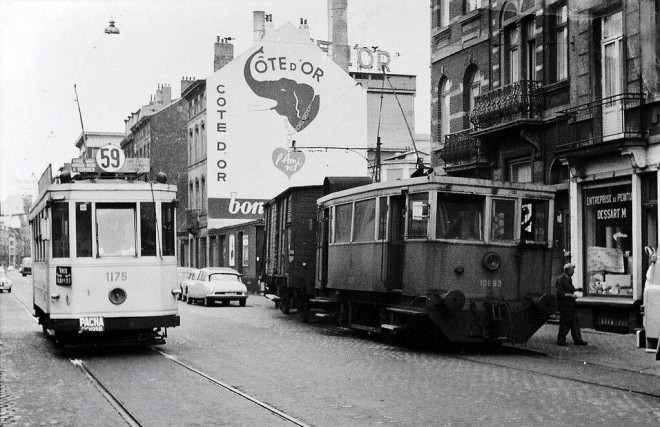 Bruxelles - rue Bara usines Côte d'Or.jpg