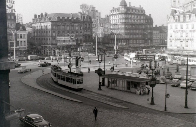 Bruxelles place Rogier.jpg