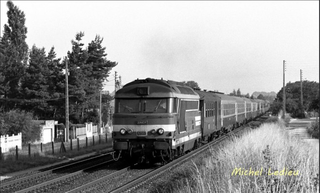 BB 67507 Paris Nevers pres de Nemours - Août 1979.JPG