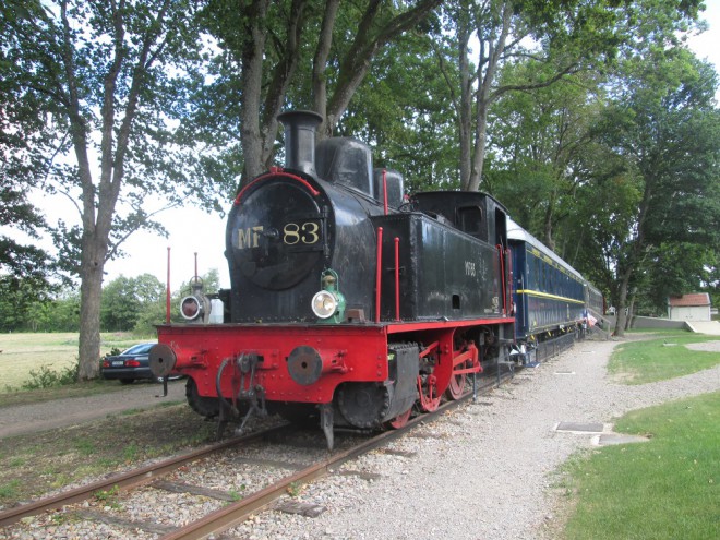 030T MF83 train des Rêves Dracy-Saint-Loup (2).JPG