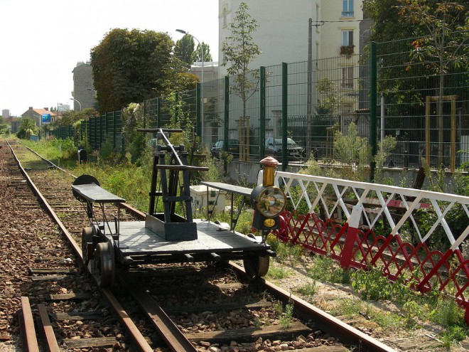 Draisine à bras Rosny-rail.jpg