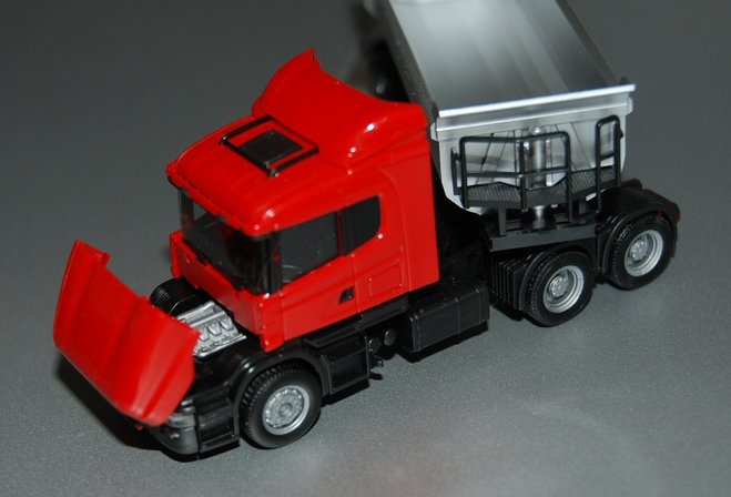 scania2.JPG