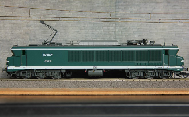 CC 6549 SNCF Roco vue 2.JPG