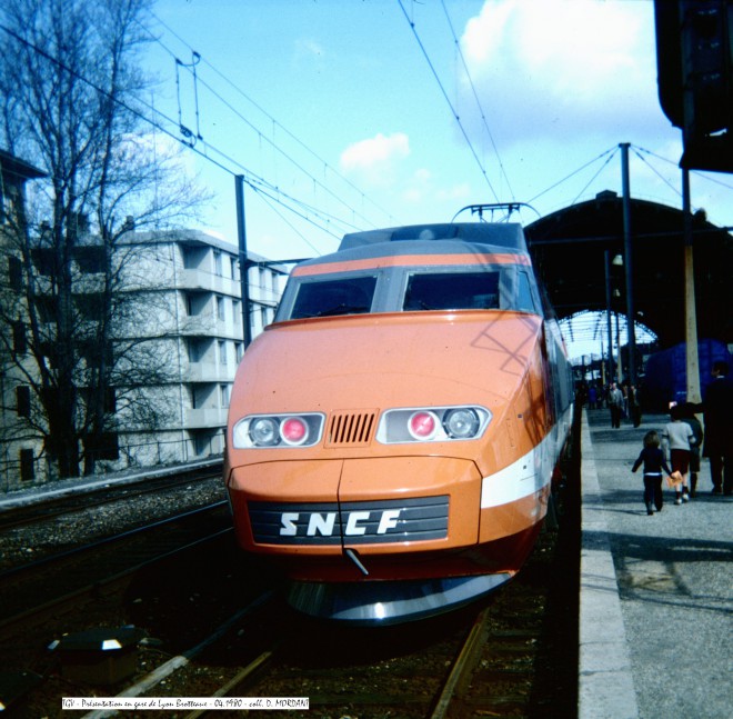 TGV - Présentation en gare de Lyon Brotteaux - 04.1980.jpg