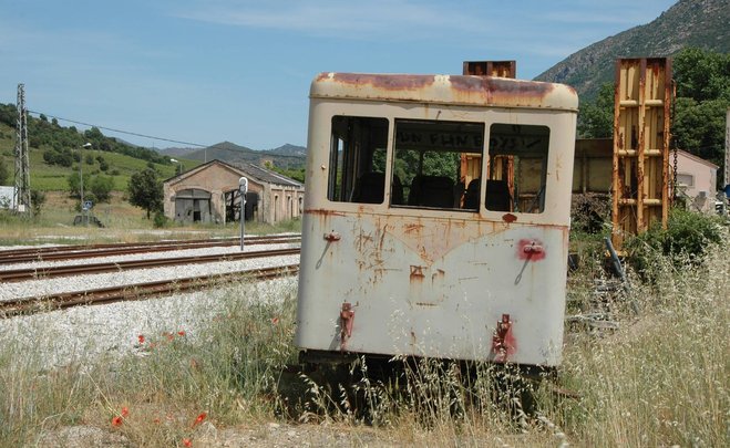 Train 2009-0268brw.jpg