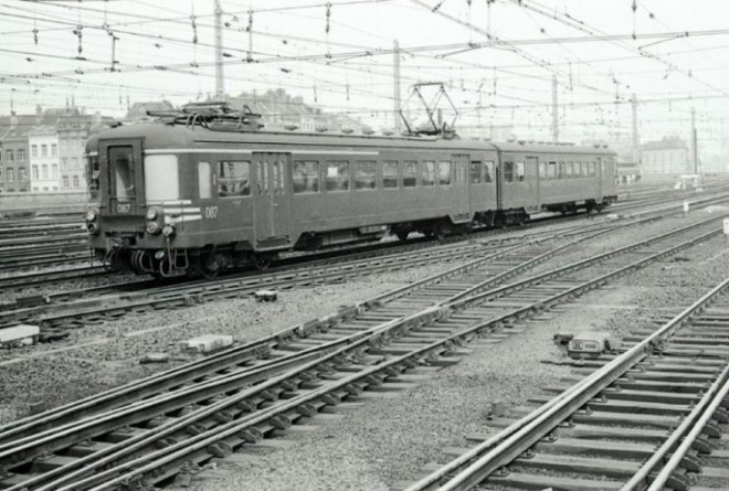 AM 087_07.09.1977 @ Bruxelles-Midi_TW MZ01376.jpg