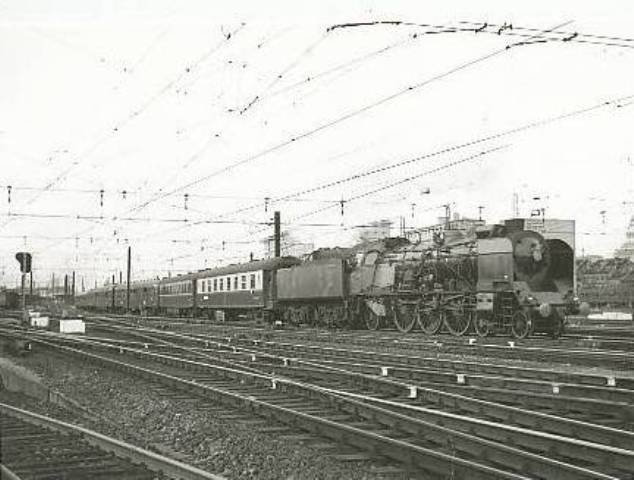 SNCF 231__Delcampe 866_001.jpg