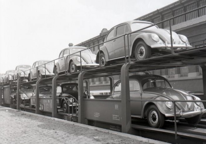 Wagon pour le transport de voitures à Tour & Taxis_TW Z03318.jpg