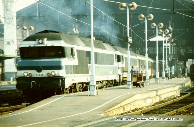 CC 72042 + 72092 DT - Perrache - 30.12.1989.jpg
